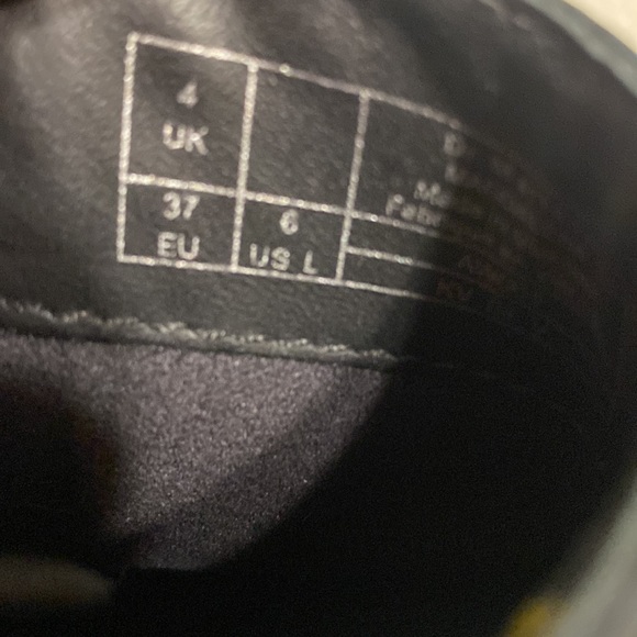 Dr. Martens booties - Picture 8 of 9